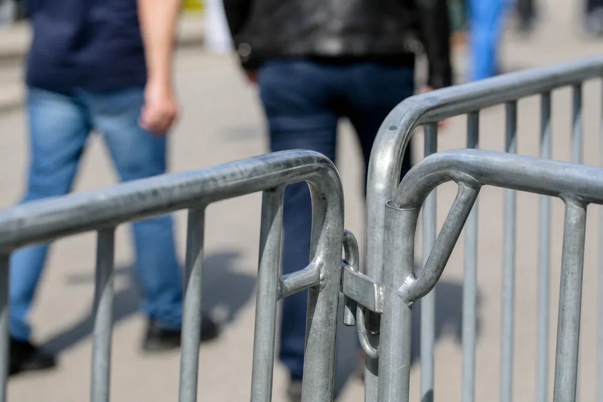 Policja dementuje informacje o „szturmie” na Trybunał Konstytucyjny