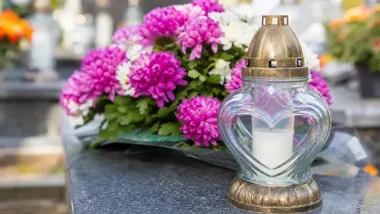 RCB przypomina o bezpieczeństwie w drodze na cmentarze w całej Polsce