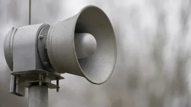 Alert RCB dla powiatu dąbrowskiego: trening systemu alarmowania w gminie Radgoszcz