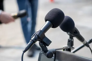 Nawrocki mówi o siłowym przejęciu TK i zwołuje pilne konsultacje