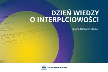 Grafika informacyjna Rzecznika Praw Obywatelskich zapowiadająca Dzień Wiedzy o Interpłciowości 26 października 2026 r., z fragmentem odpisu aktu urodzenia w tle